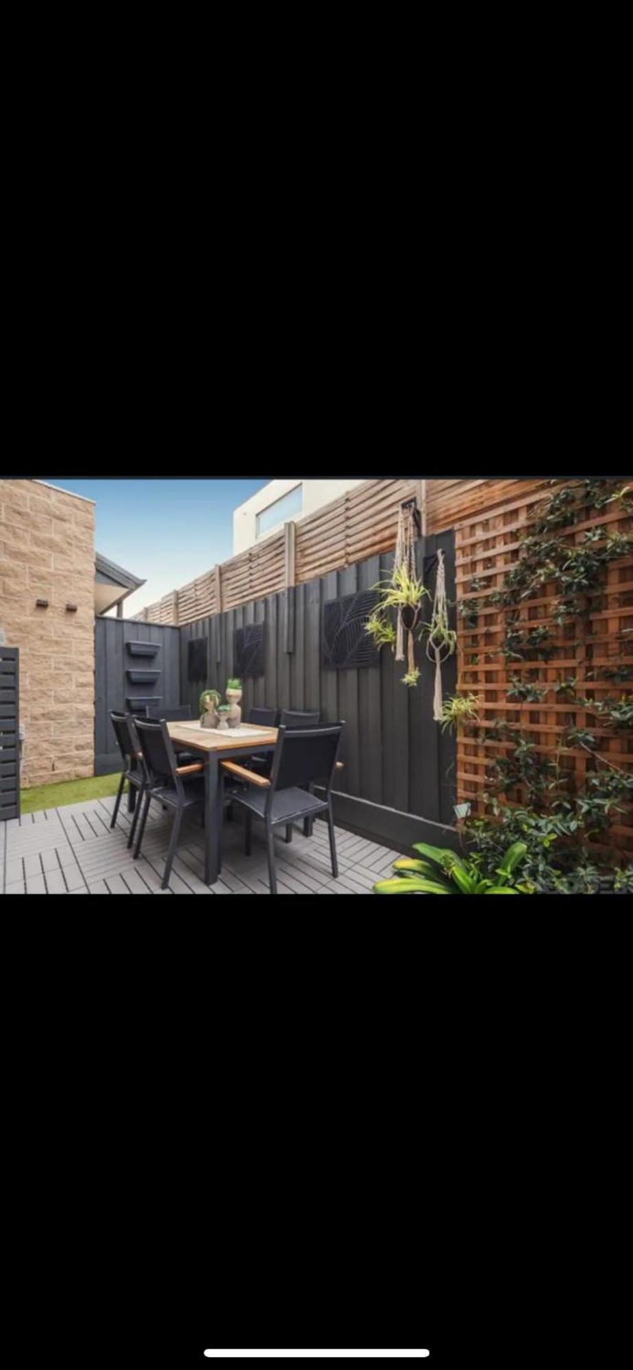 Holiday home 30m To The *